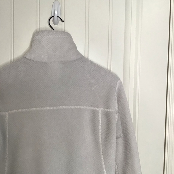 Patagonia Re-Tool Snap-T Fleece Pullover in Raw Linen - White X-Dye. - Picture 8 of 13